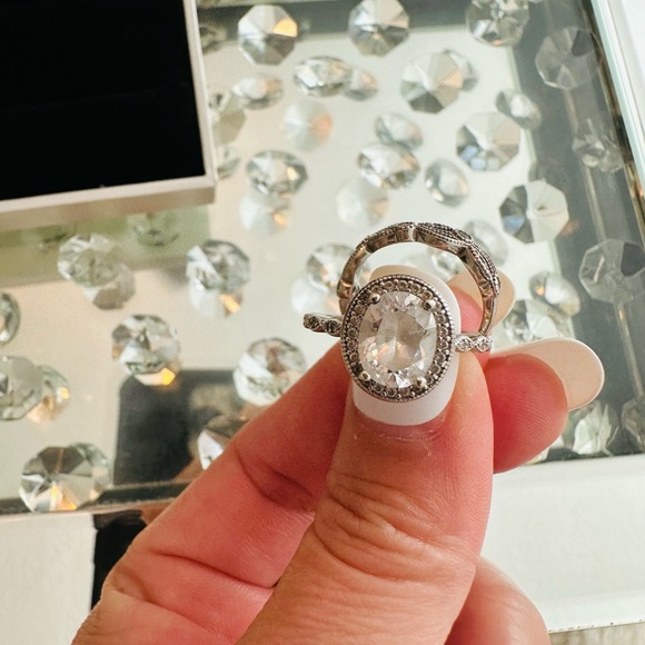 Maxine Silver Ring with Crystal Accent - Picture 5 of 8